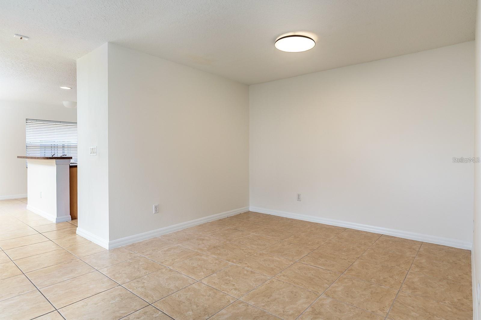 HAWTHORNE GLEN TWNHMS - Residential