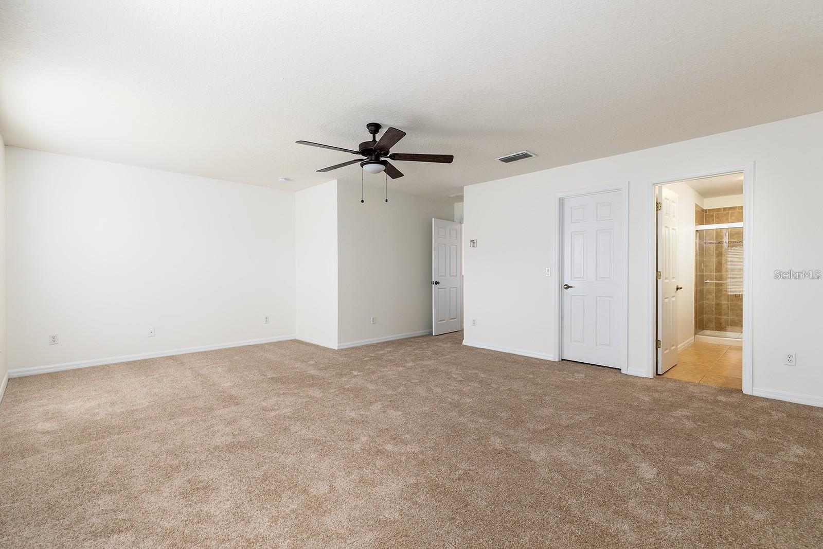 HAWTHORNE GLEN TWNHMS - Residential