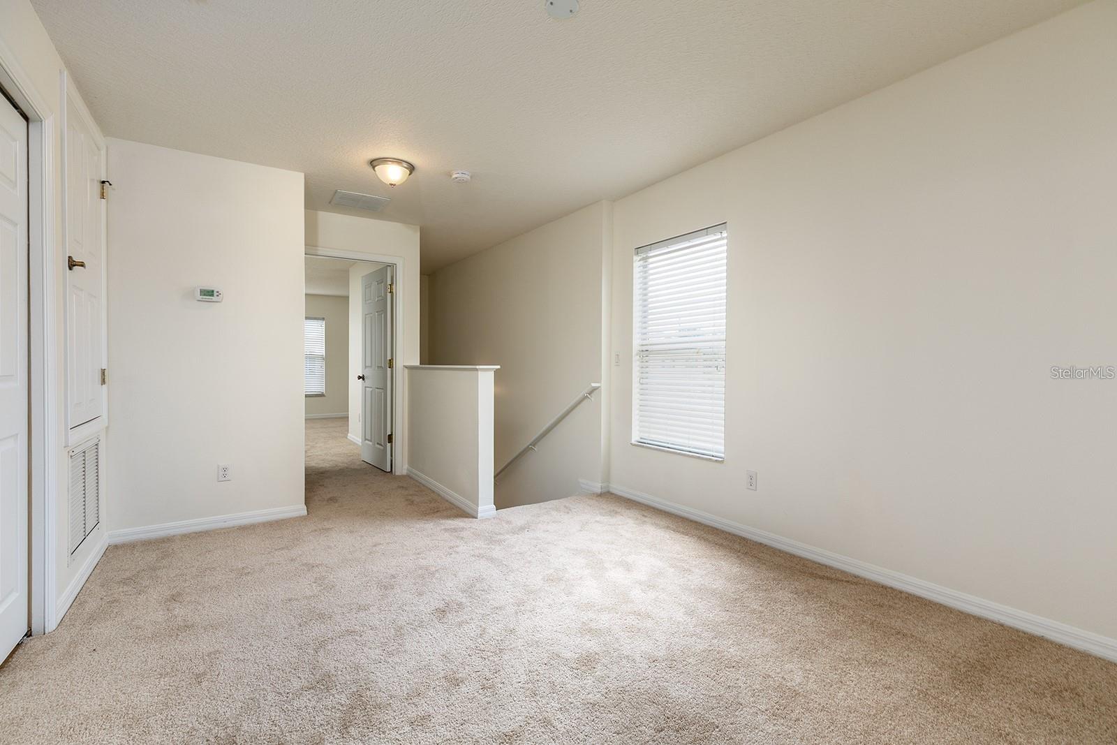 HAWTHORNE GLEN TWNHMS - Residential