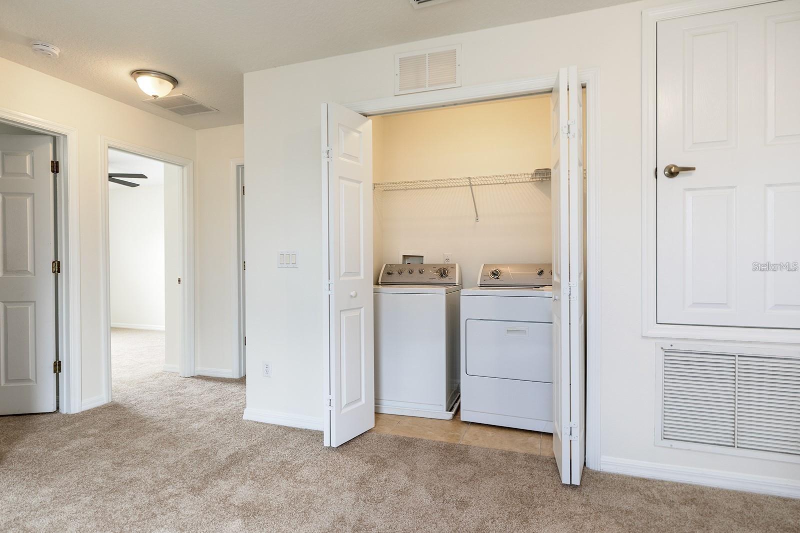 HAWTHORNE GLEN TWNHMS - Residential