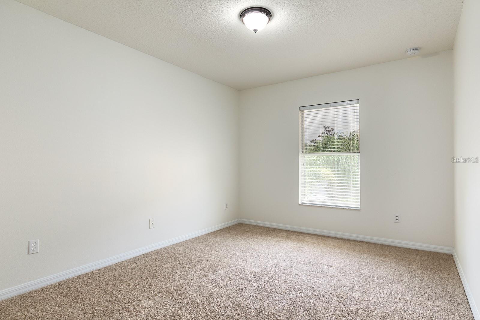 HAWTHORNE GLEN TWNHMS - Residential