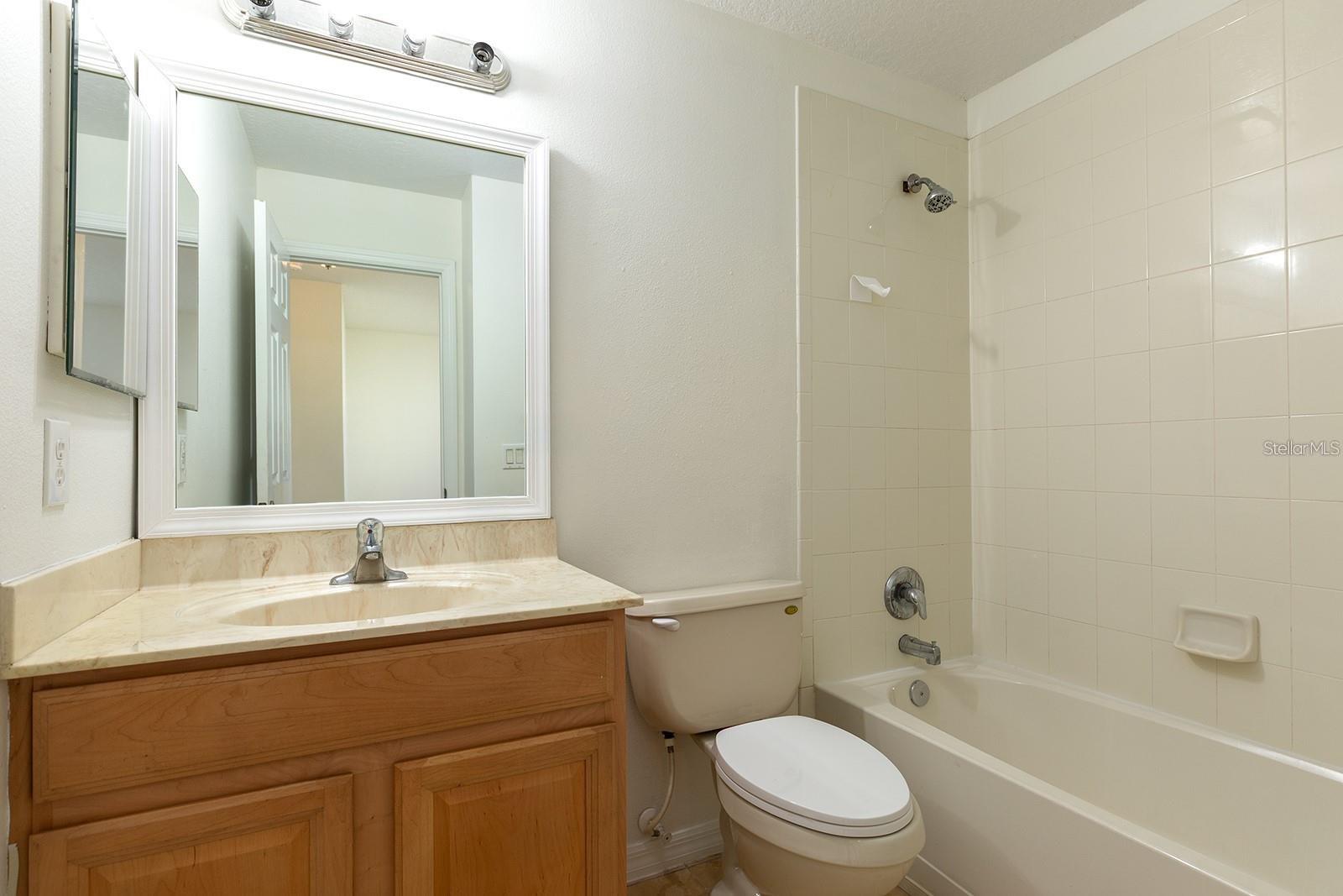 HAWTHORNE GLEN TWNHMS - Residential