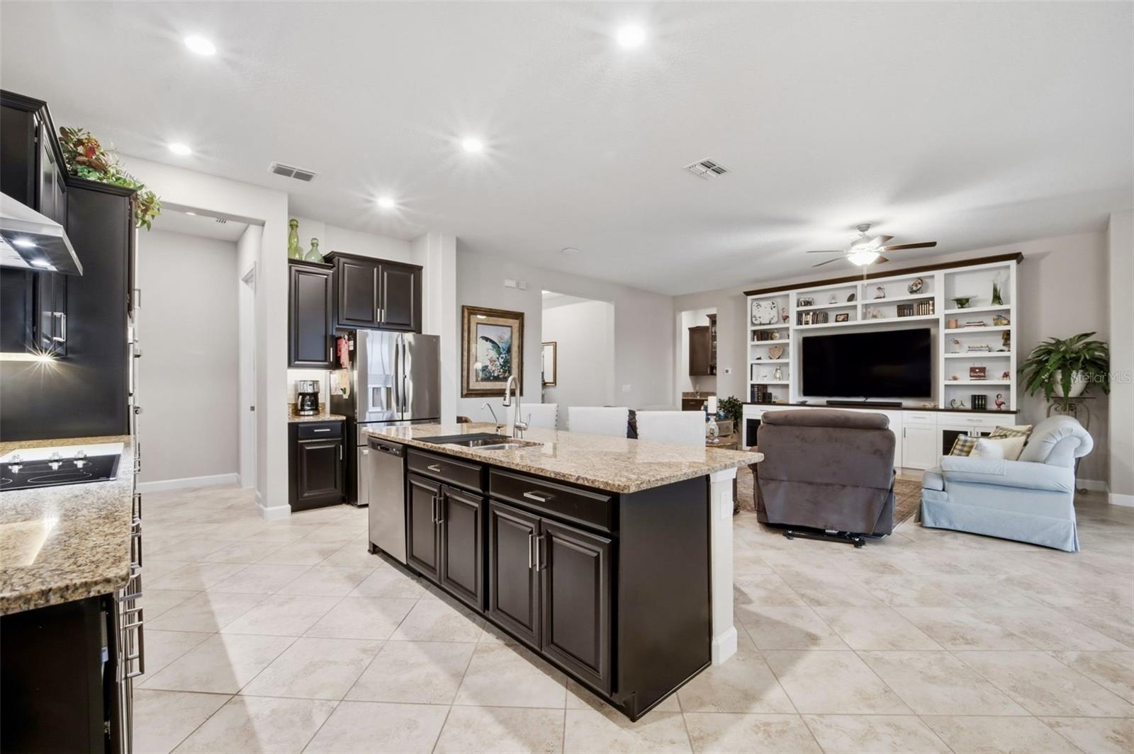 MIRADA ACTIVE ADULT - Residential