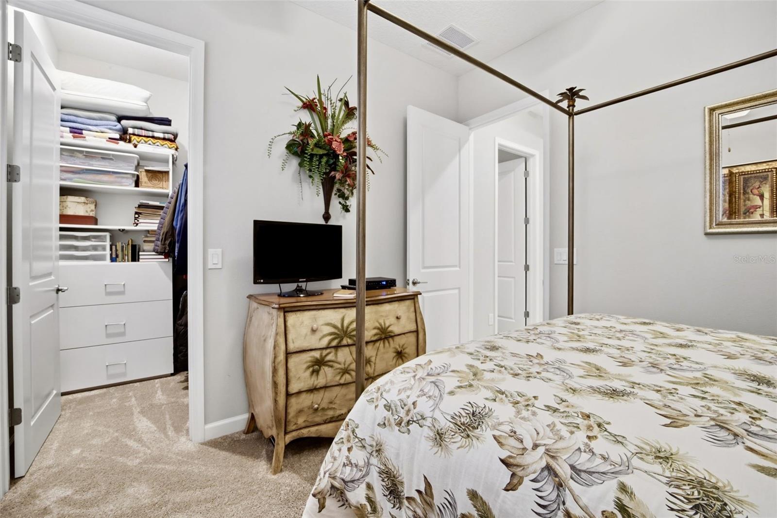 MIRADA ACTIVE ADULT - Residential