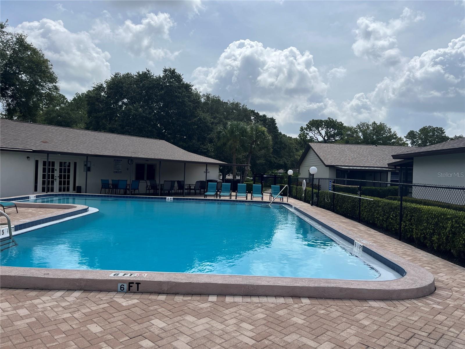 VILLAS AT COUNTRYSIDE THE - Residential