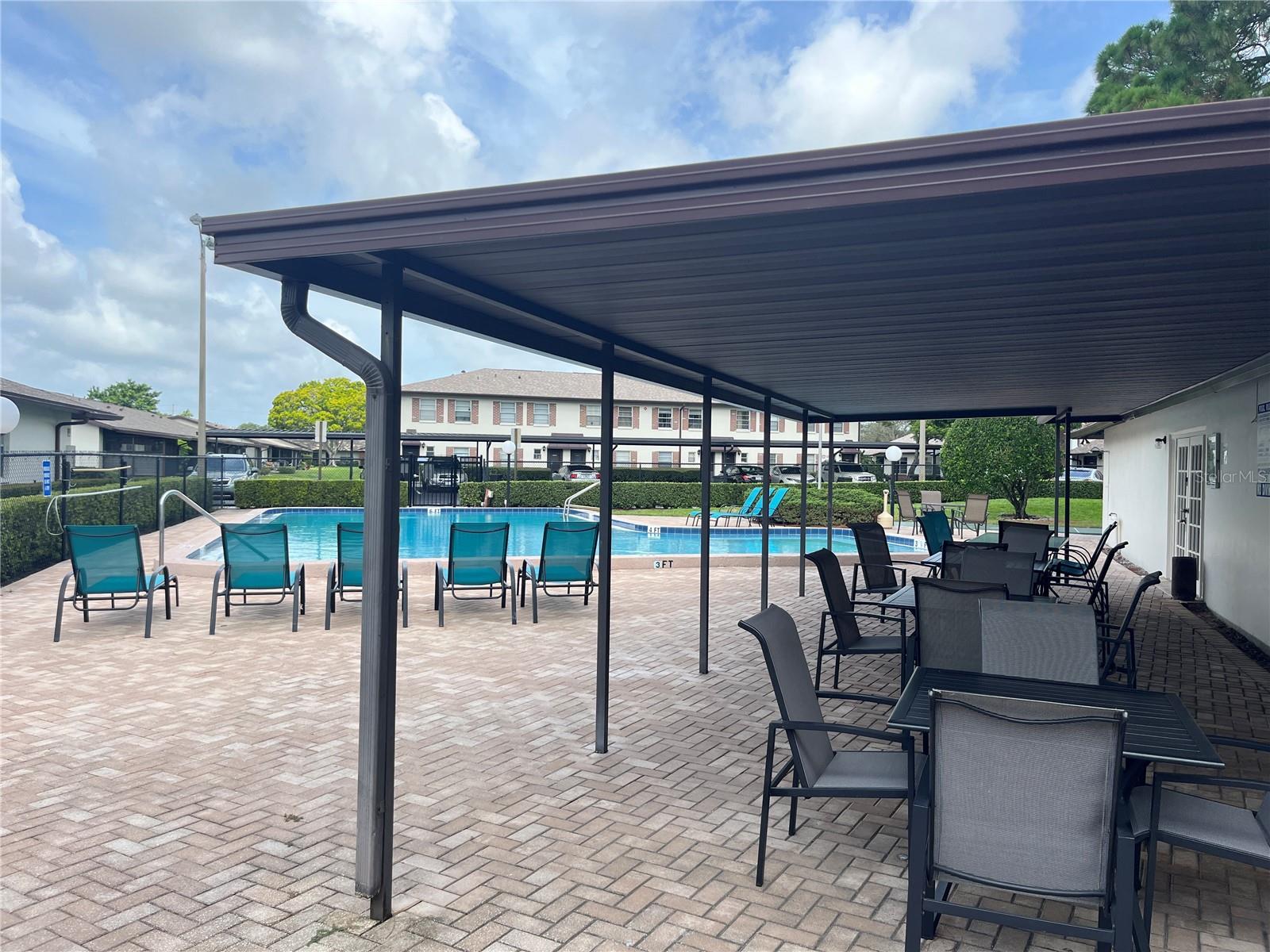 VILLAS AT COUNTRYSIDE THE - Residential