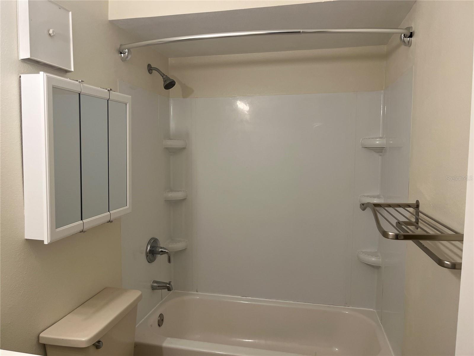 VILLAS AT COUNTRYSIDE THE - Residential