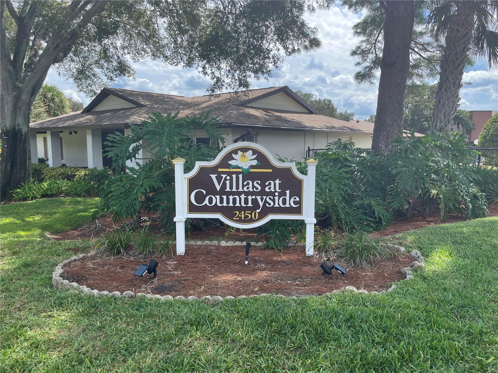 VILLAS AT COUNTRYSIDE THE - Residential