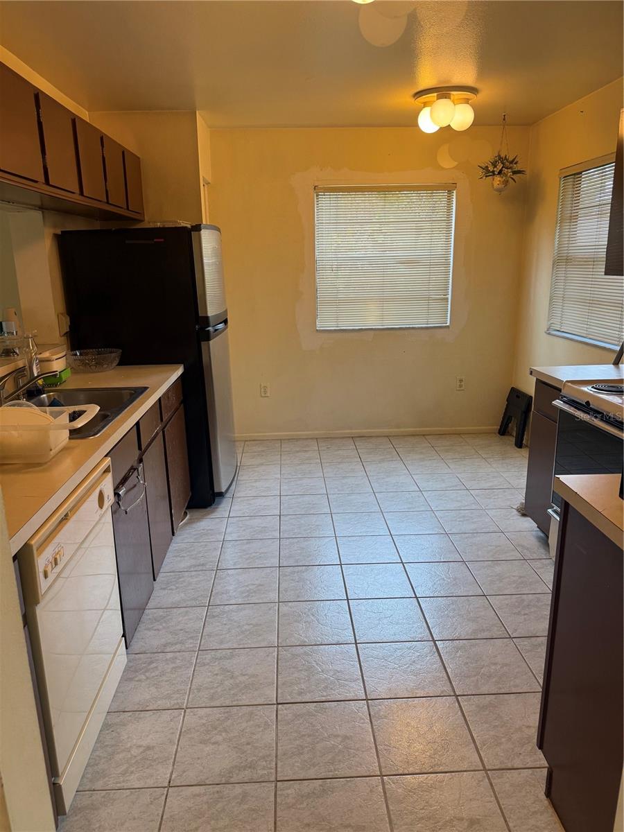 5014 BARRINGTON CIRCLE 2102