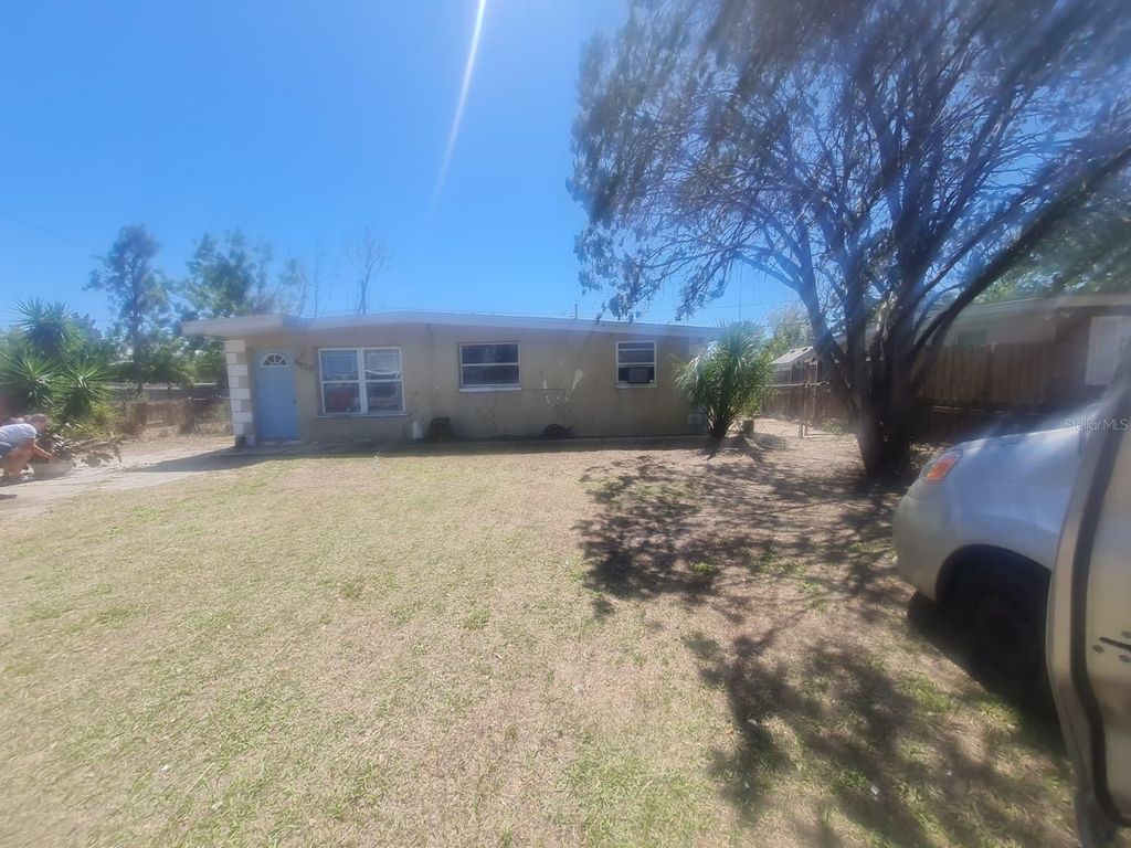 Photo of 8828 91st Terrace, Seminole, FL 33777 (MLS # TB8489604)