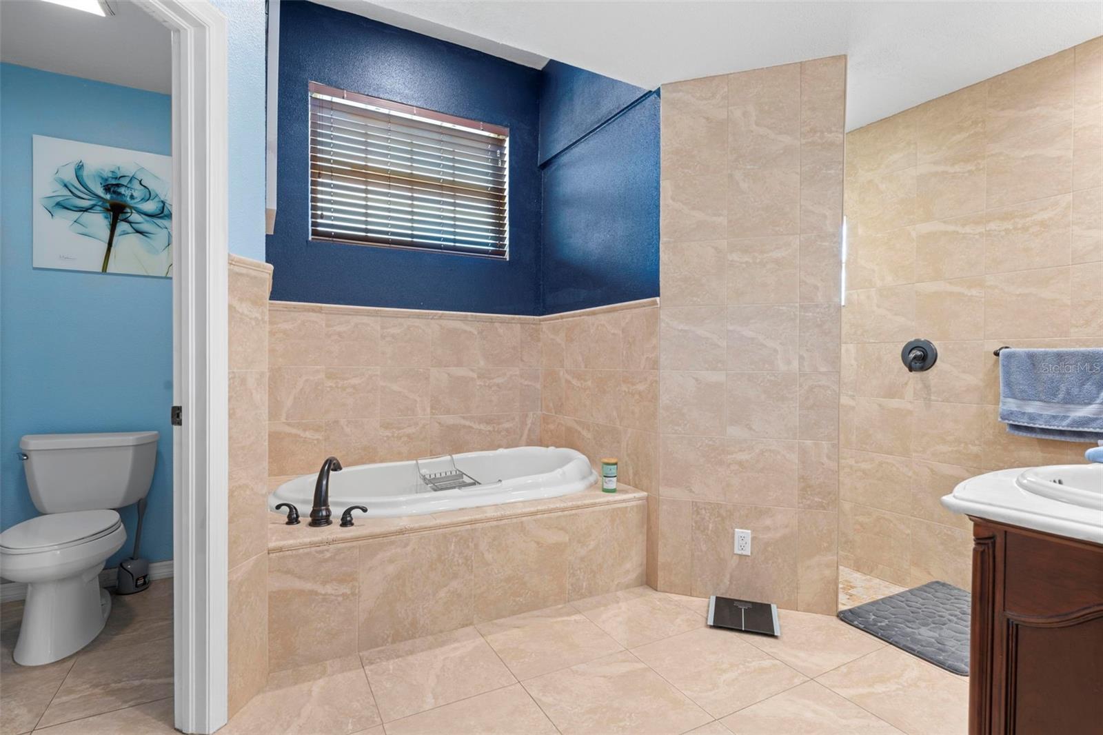 PRISTINE PLACE PH 1 - Residential