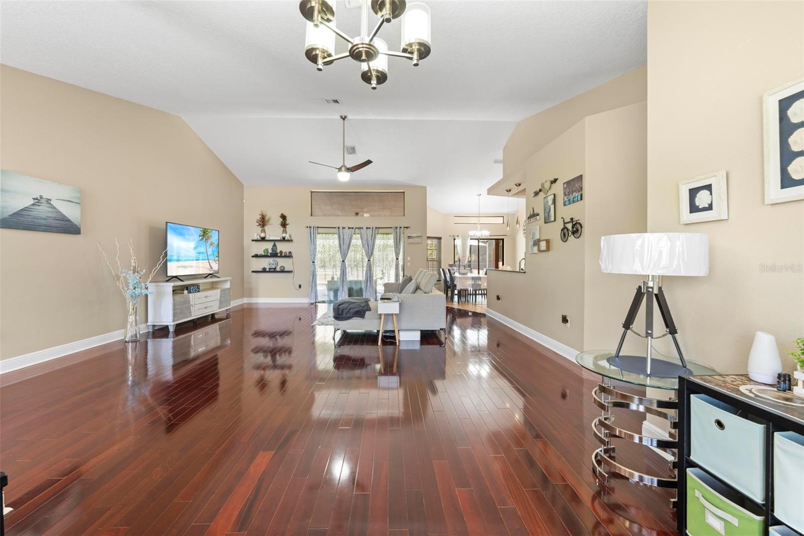 PRISTINE PLACE PH 1 - Residential
