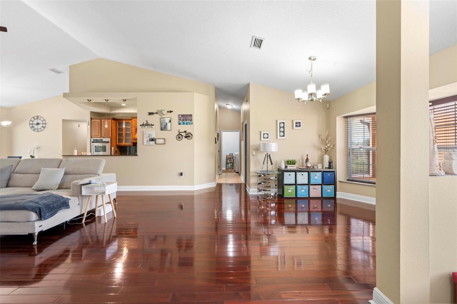 PRISTINE PLACE PH 1 - Residential