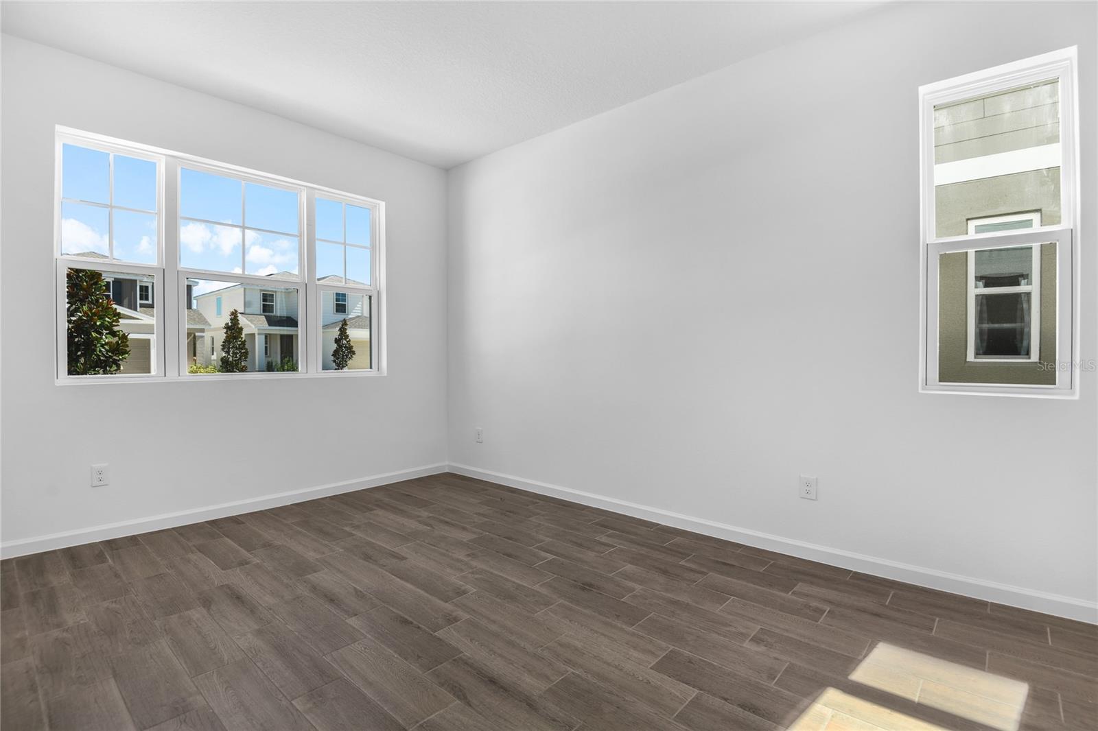 SEASONS AT AURORA OAKS - Residential