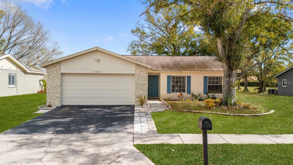Photo of 12910 Leadwood Drive, Riverview, FL 33579 (MLS # TB8479506)
