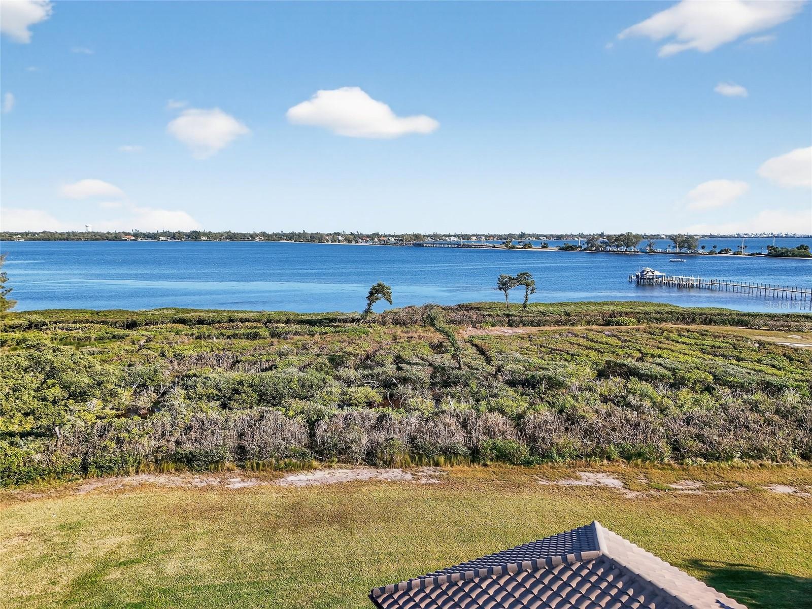 PALMA SOLA POINTE - Residential