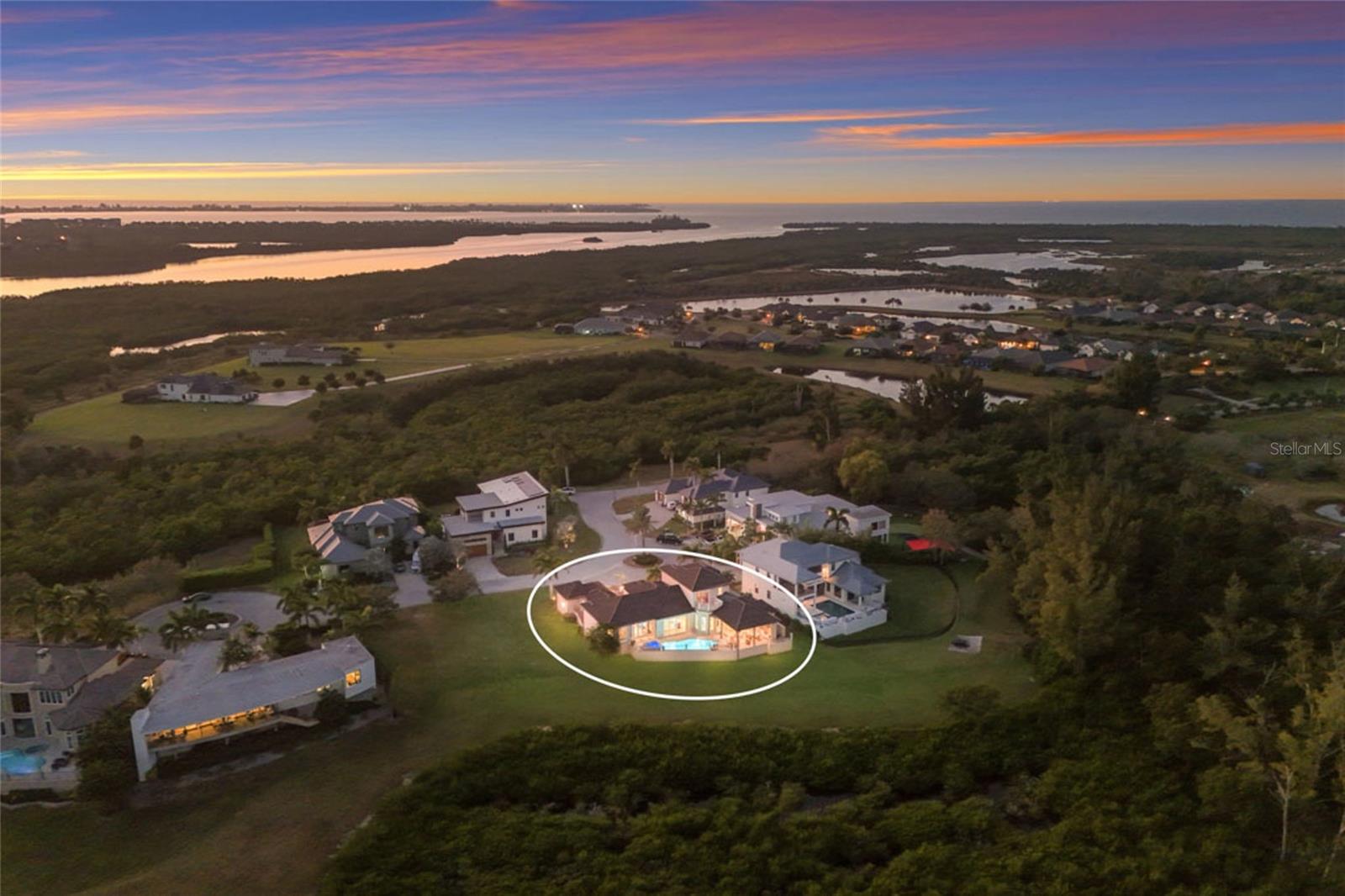 PALMA SOLA POINTE - Residential