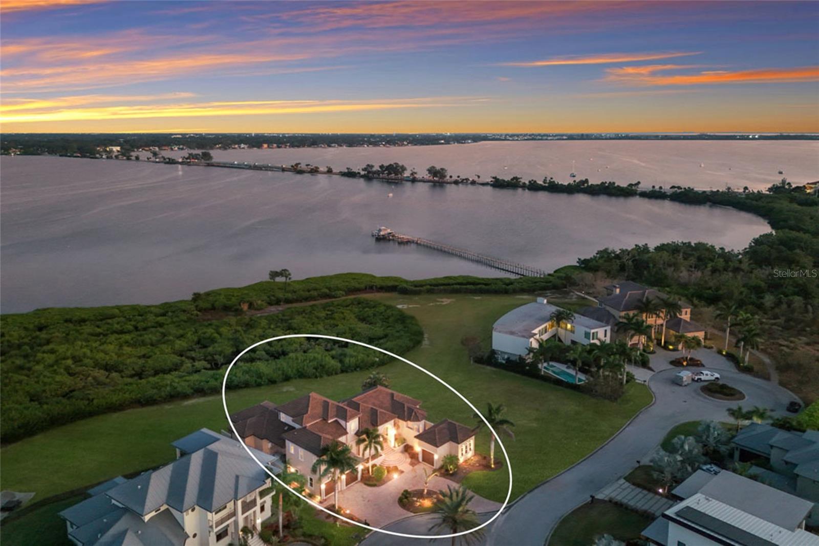 PALMA SOLA POINTE - Residential