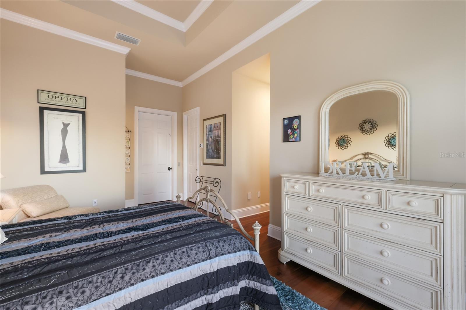 PALMA SOLA POINTE - Residential