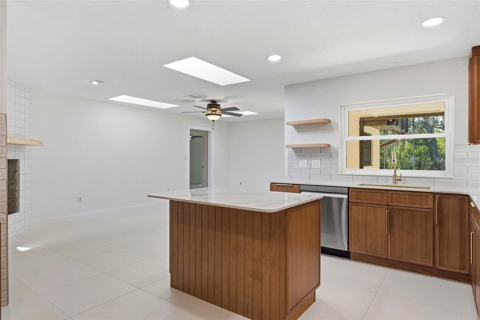 TUSCAWILLA UNIT 07 - Residential