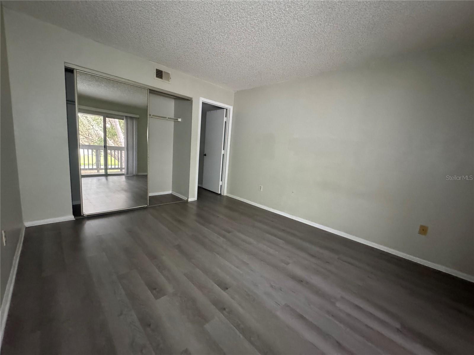 COUNTRY CLUB VLG/SILVER SPGS S - Residential
