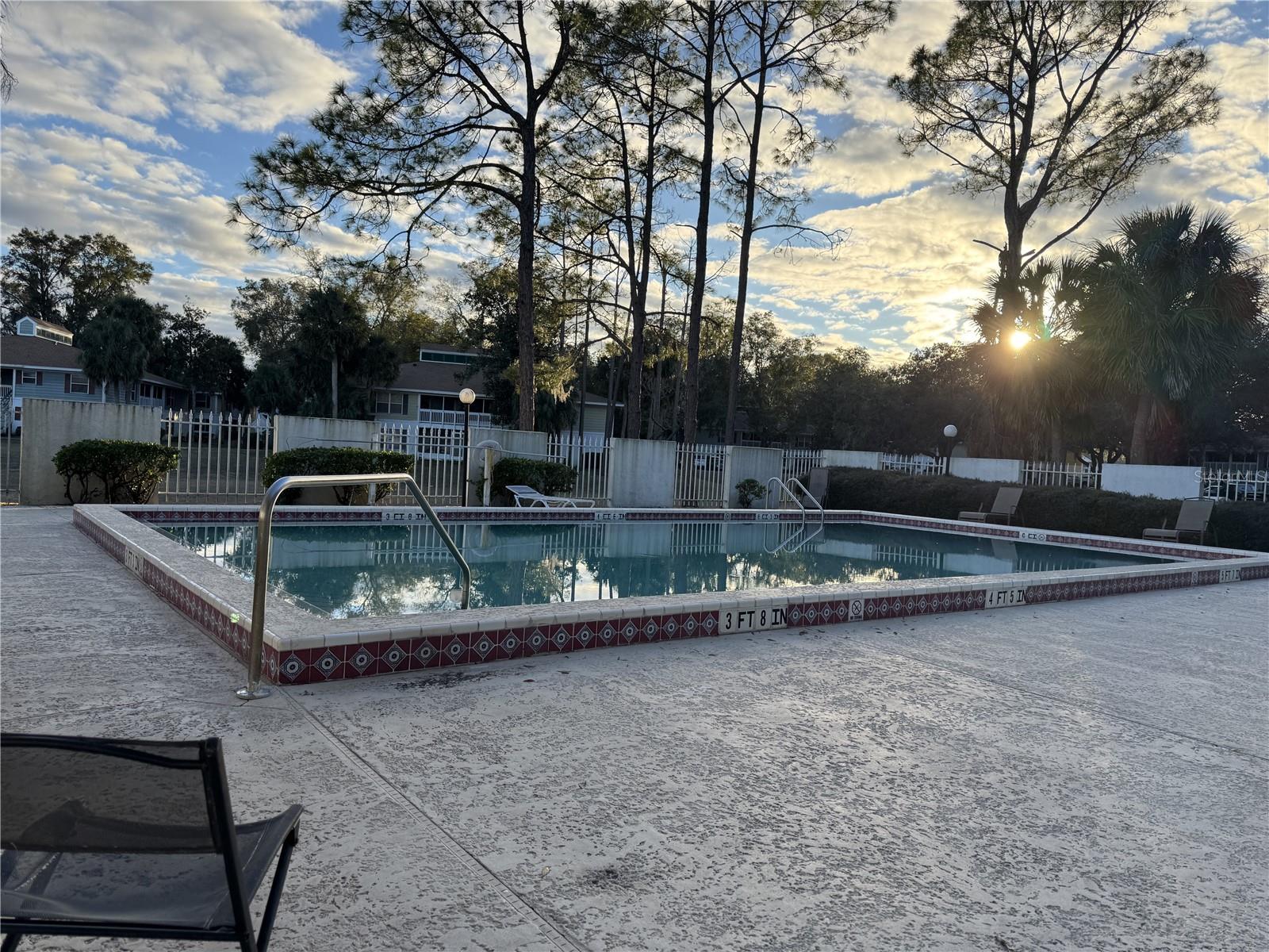 COUNTRY CLUB VLG/SILVER SPGS S - Residential