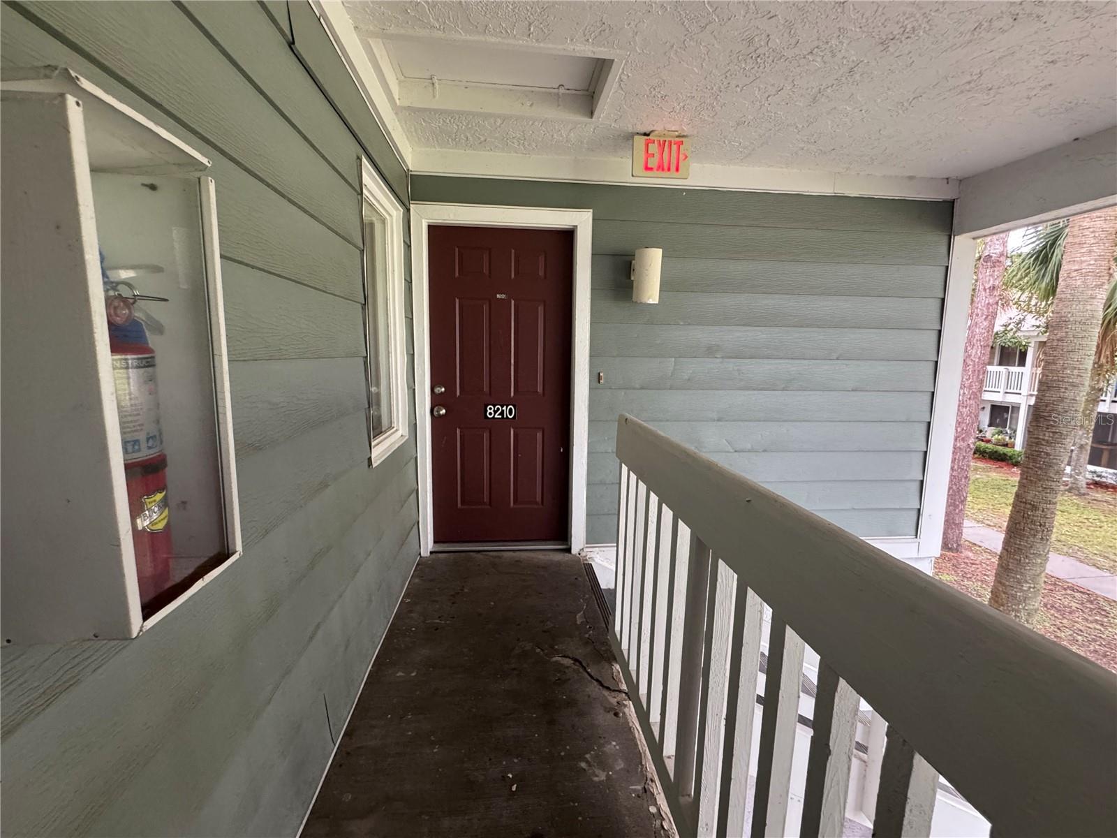 COUNTRY CLUB VLG/SILVER SPGS S - Residential