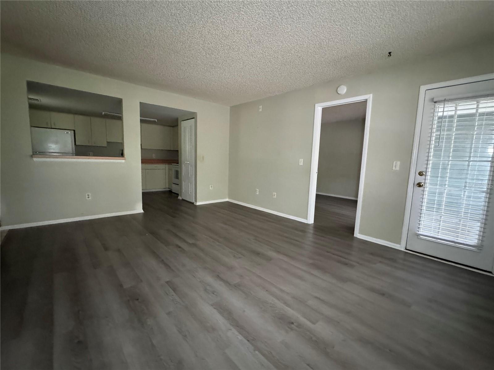 COUNTRY CLUB VLG/SILVER SPGS S - Residential