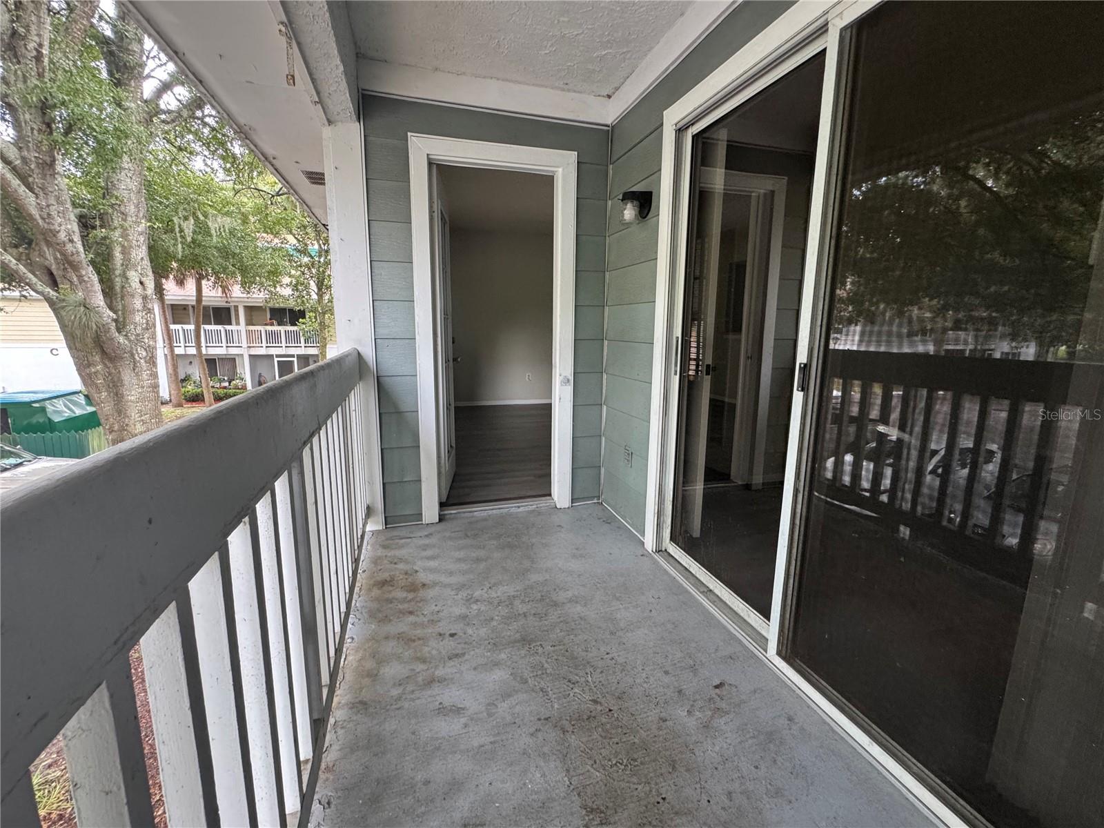 COUNTRY CLUB VLG/SILVER SPGS S - Residential