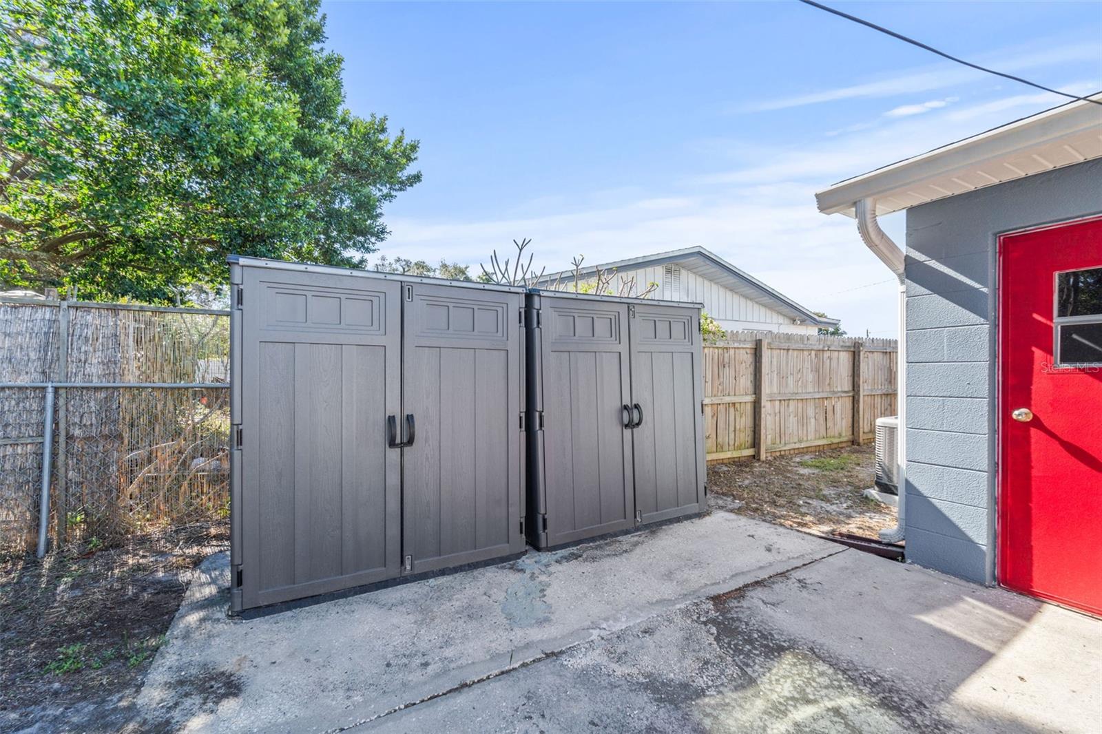 BEACON SQUARE - Residential