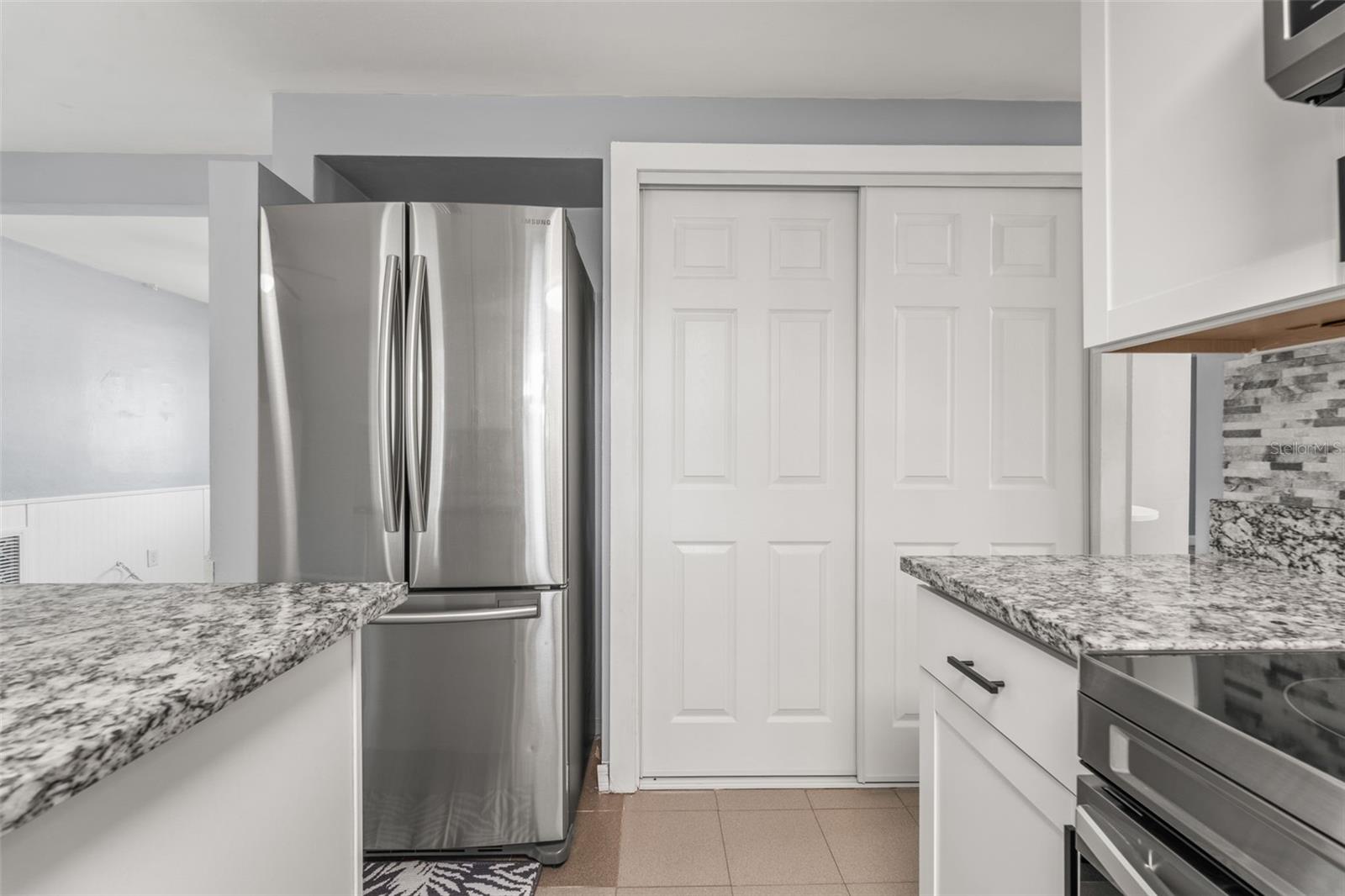 BEACON SQUARE - Residential