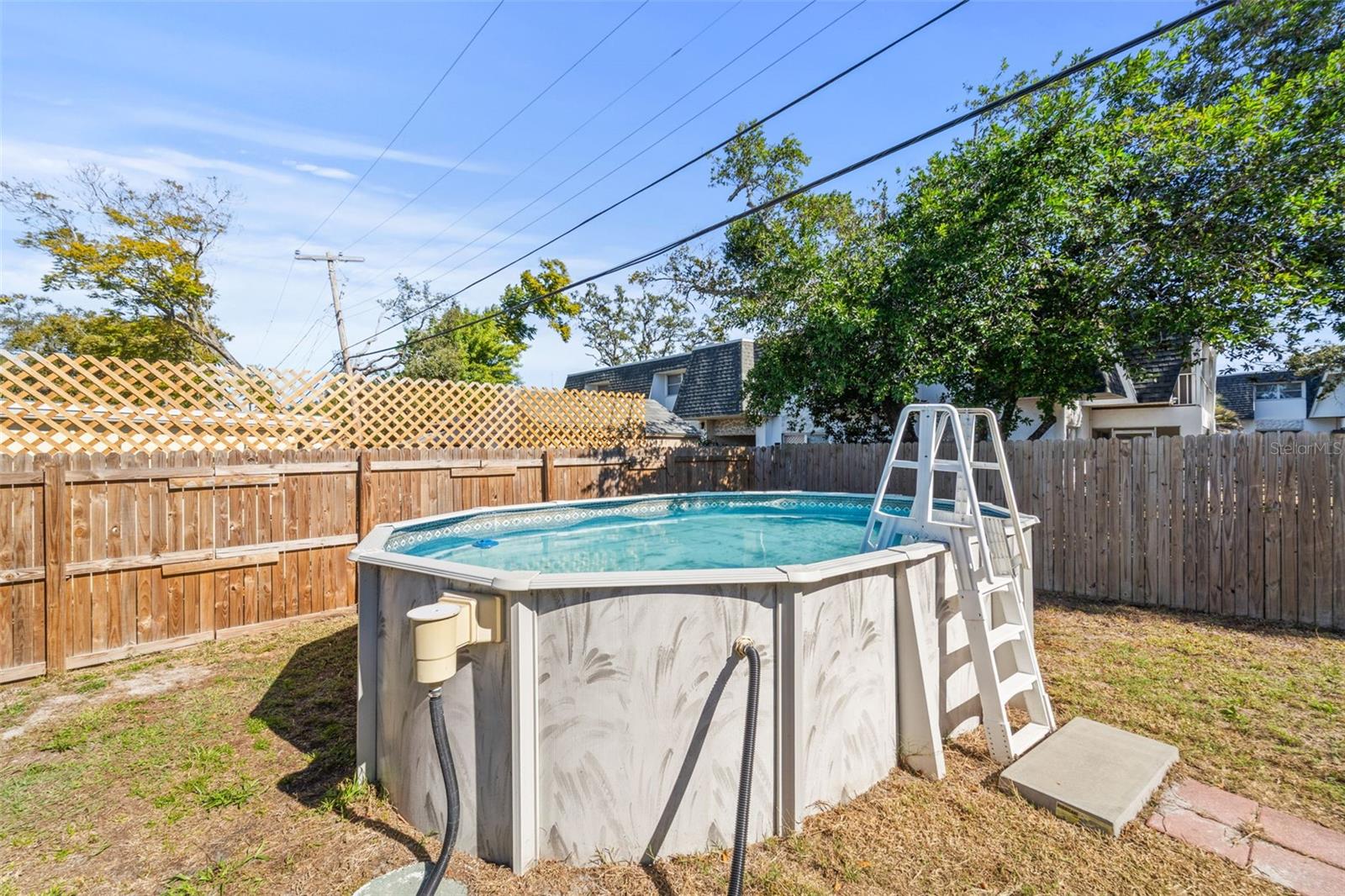 BEACON SQUARE - Residential