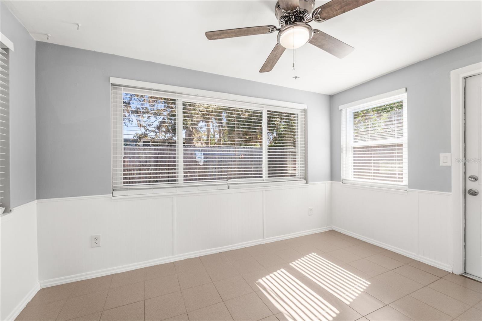 BEACON SQUARE - Residential