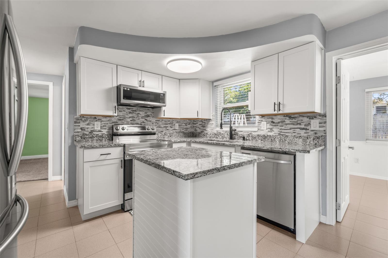 BEACON SQUARE - Residential