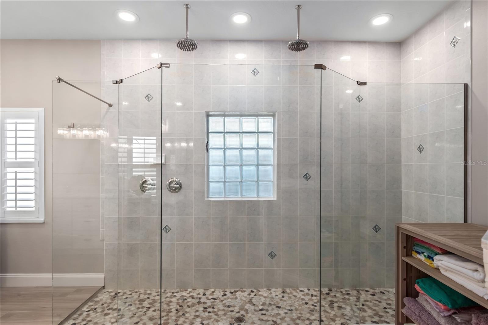 LEXINGTON DOWNS - Residential