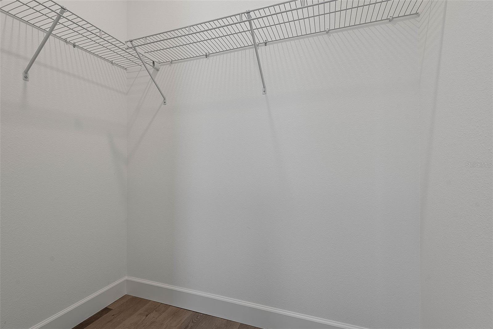 PINE LAKES - Residential