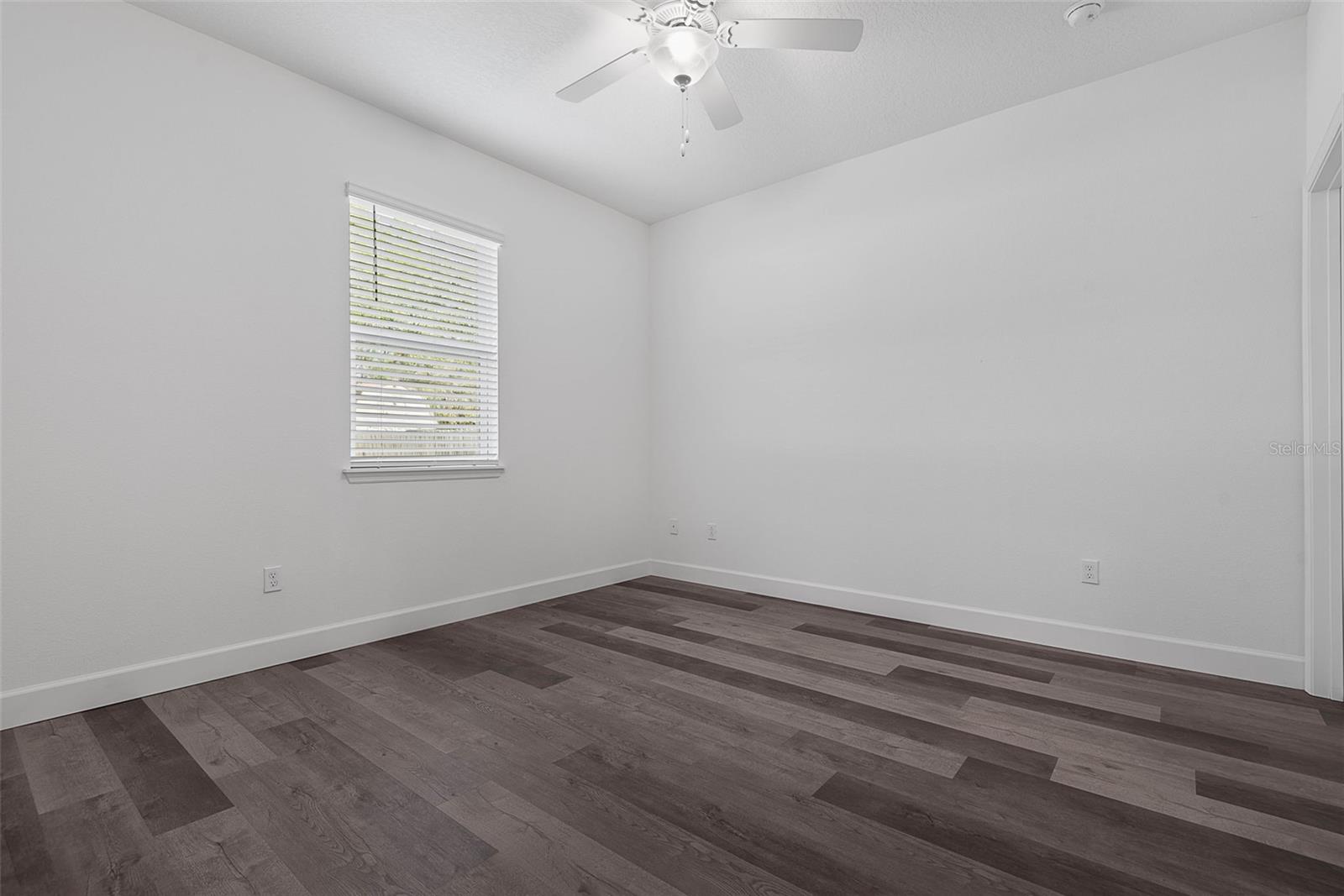 PINE LAKES - Residential