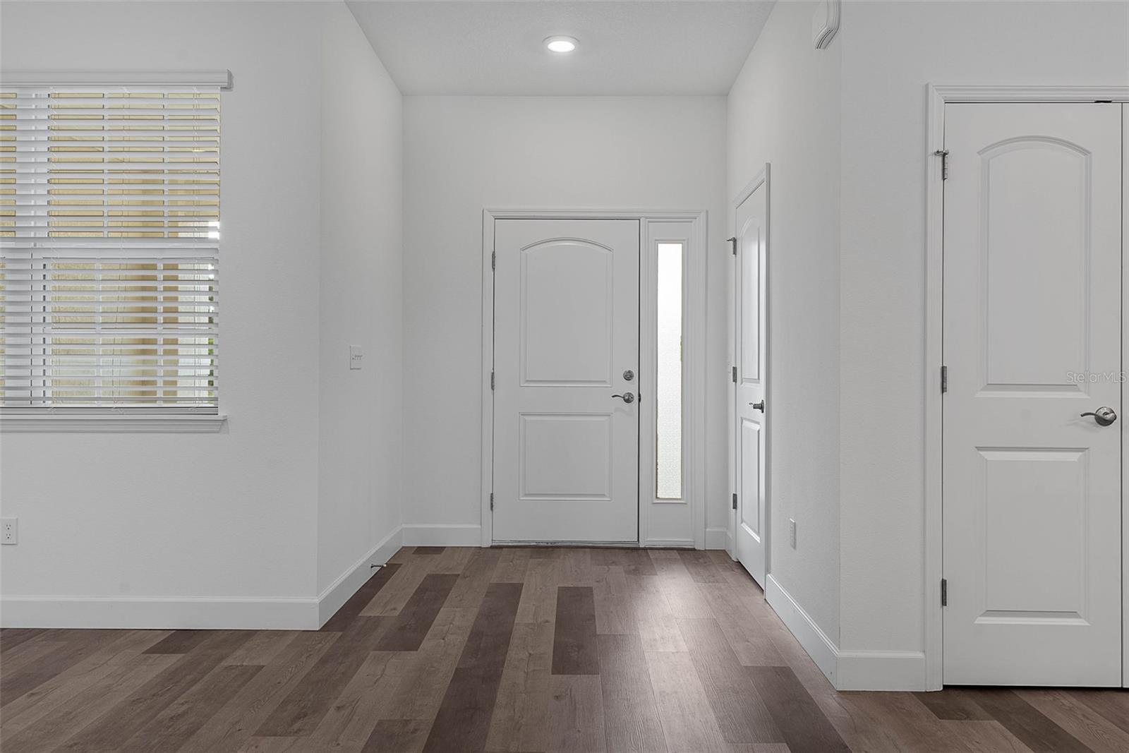 PINE LAKES - Residential