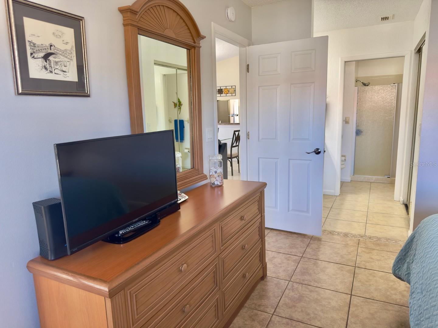 SHOREWALK BATH & TENNIS CLUB 20 - Residential