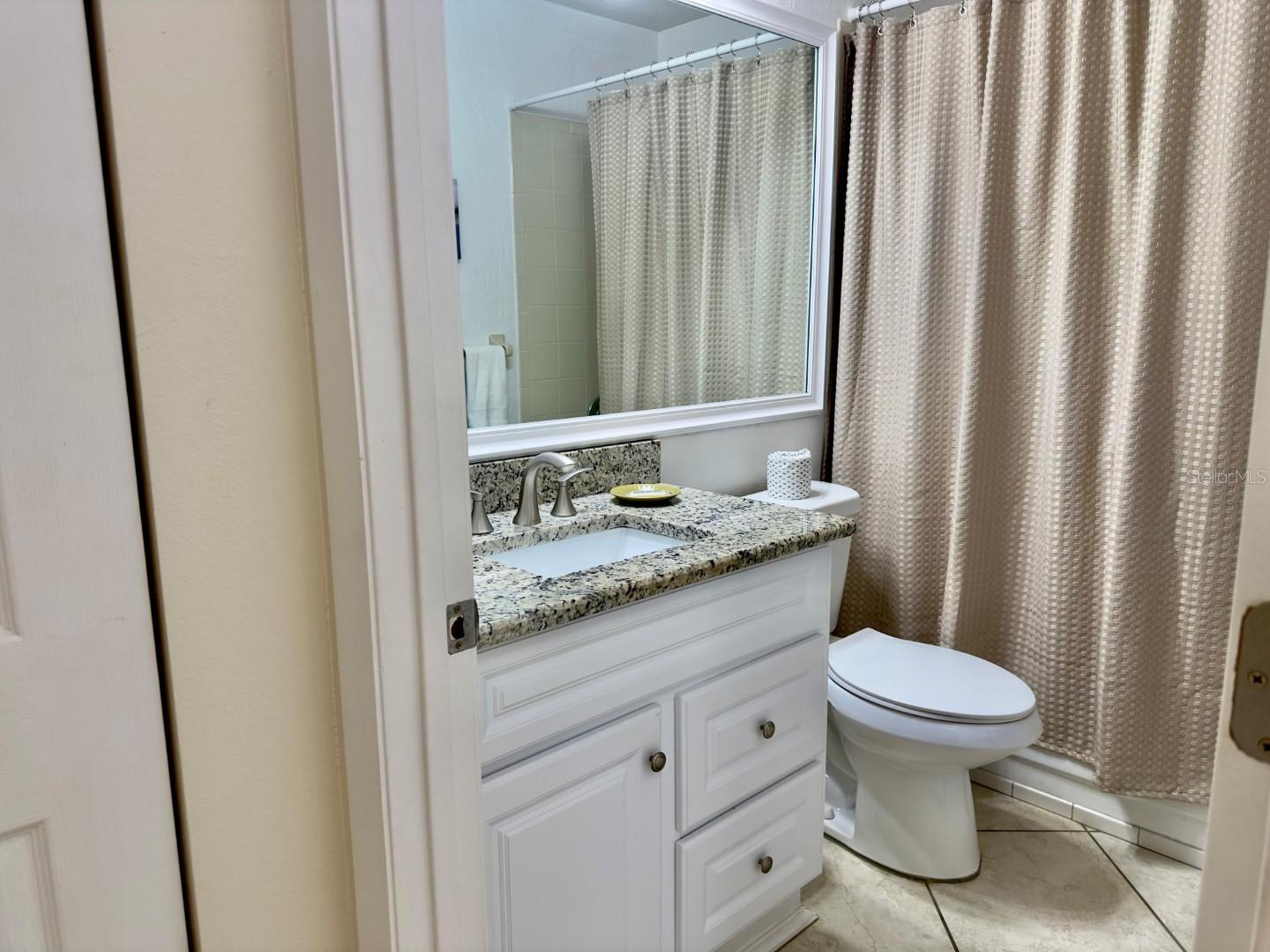 SHOREWALK BATH & TENNIS CLUB 20 - Residential