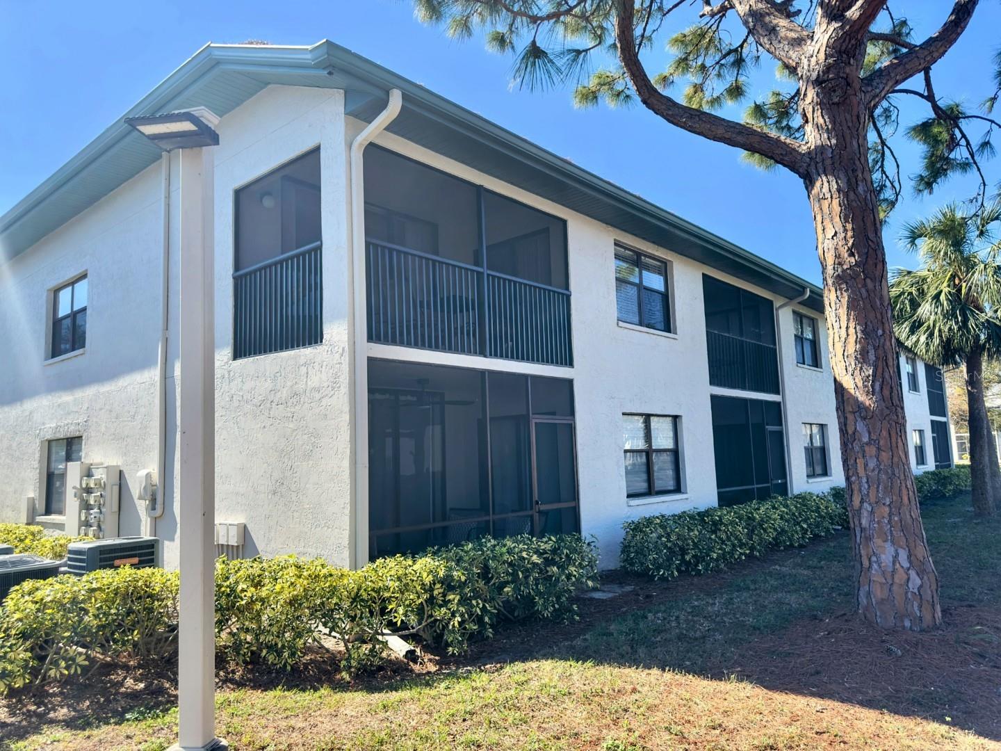 SHOREWALK BATH & TENNIS CLUB 20 - Residential