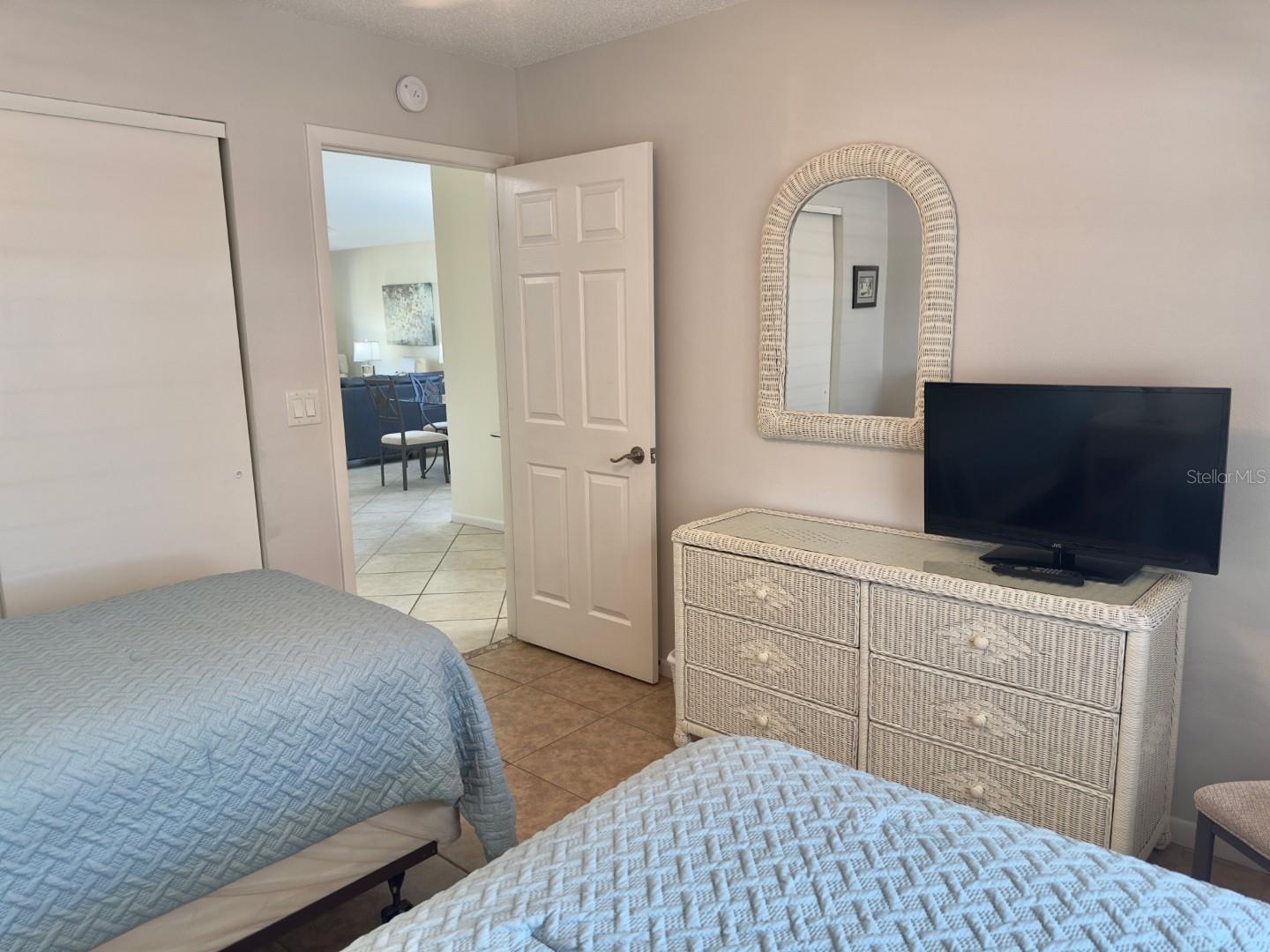 SHOREWALK BATH & TENNIS CLUB 20 - Residential