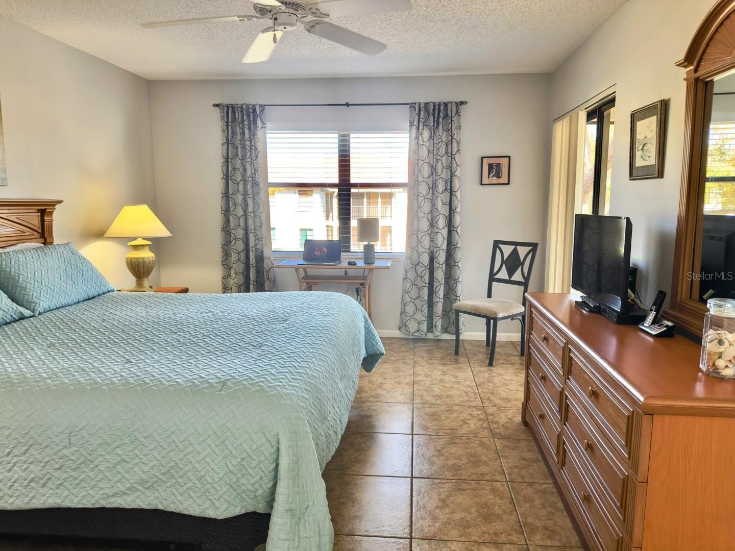 SHOREWALK BATH & TENNIS CLUB 20 - Residential