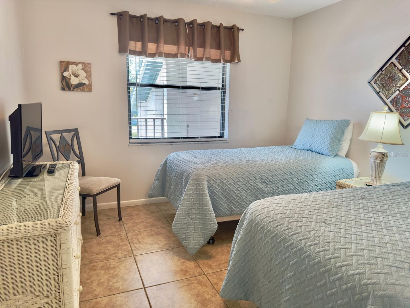 SHOREWALK BATH & TENNIS CLUB 20 - Residential