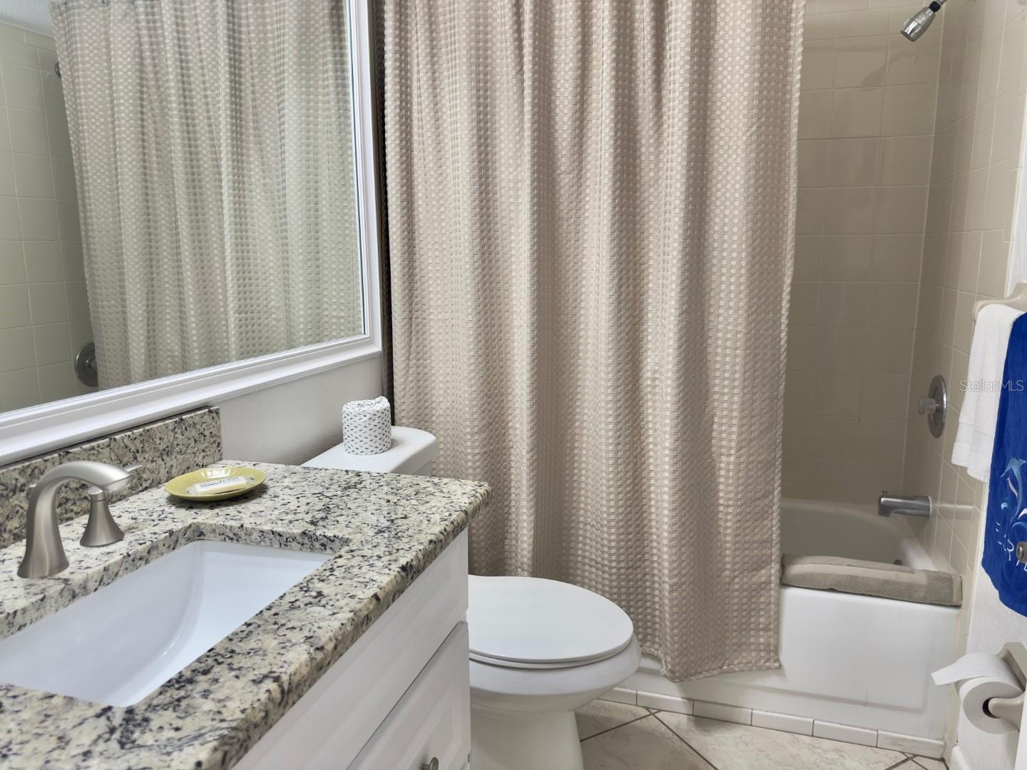 SHOREWALK BATH & TENNIS CLUB 20 - Residential