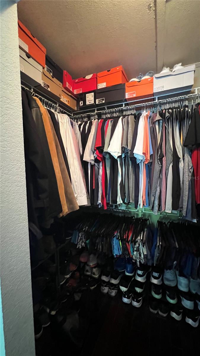 THE PRESERVE AT SOUTH TAMPA A - Residential Lease