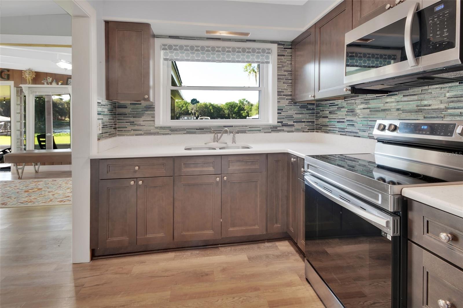 RIVER RIDGE - Residential