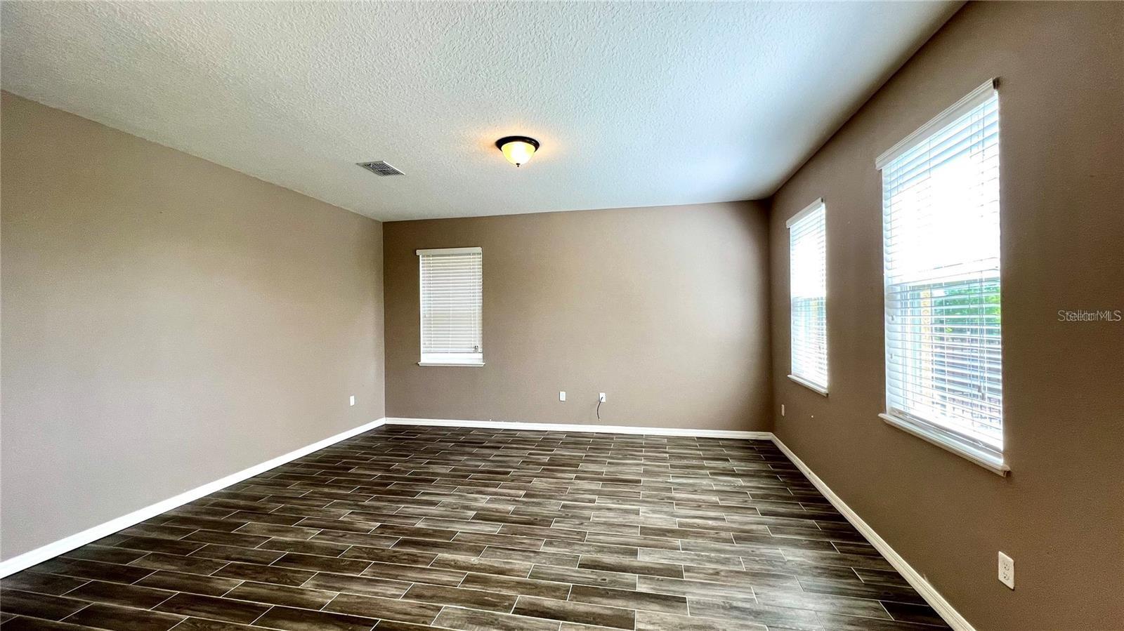 SAWGRASS BAY PH 1B - Residential Lease