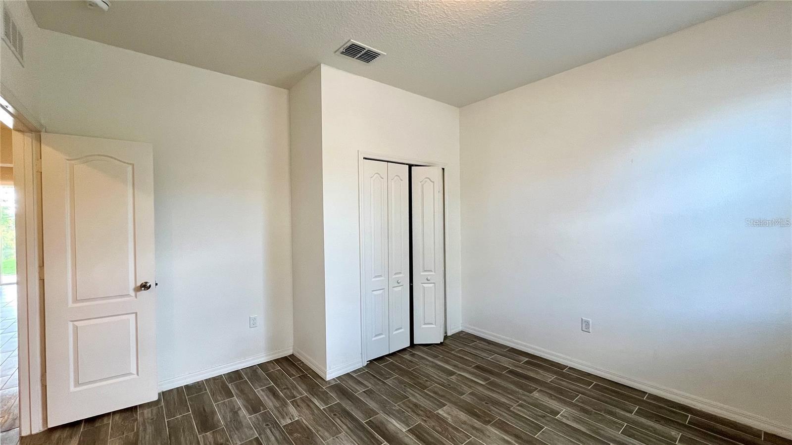 SAWGRASS BAY PH 1B - Residential Lease