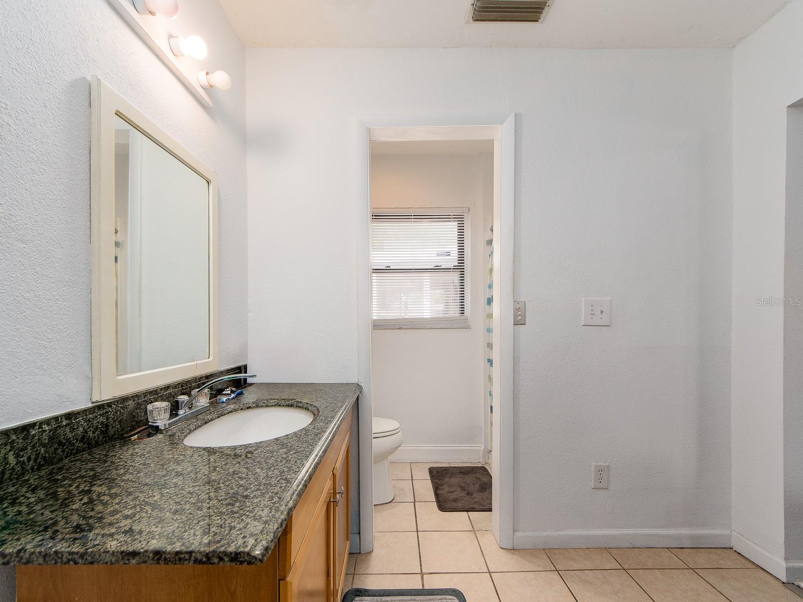 AVONDALE ESTATES - Residential